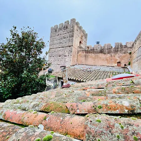 El Escondite De La Muralla Ferienhaus