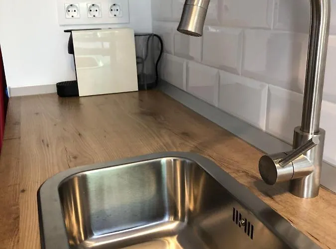 Nyaraló El Escondite De La Muralla Caces